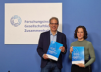 Prof. Dr. Olaf Groh-Samberg (FGZ Bremen), Clara Dilger (FGZ Leipzig)