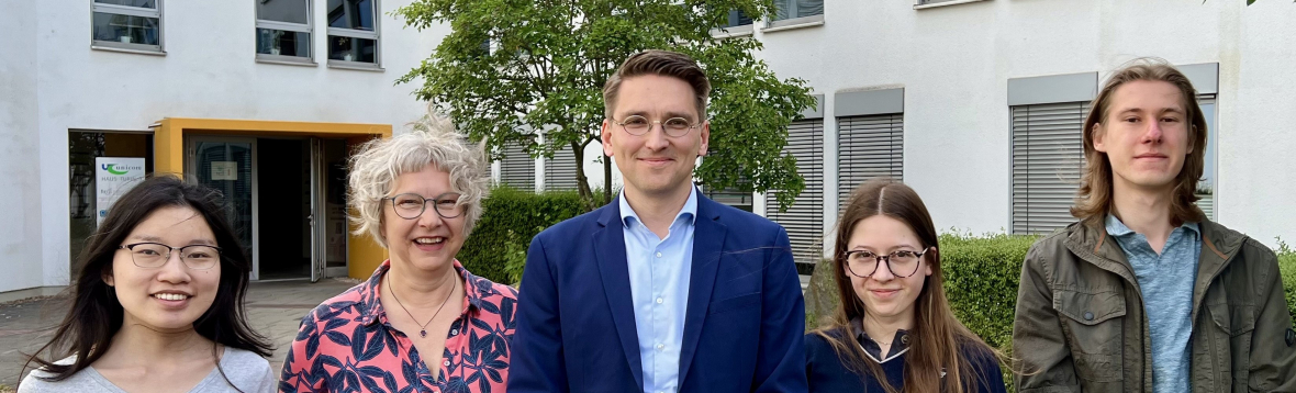(c):Maximilian Hohmann/Universität Bremen. Vlnr. Yongping Bao, Stefanie Rühmann, Markus Tepe, Michelle Thurn, Keno Tebben