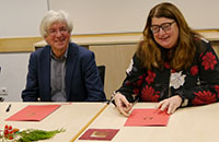 From left to right: Prof. Dr. Frank Nullmeier, Anja Stahmann.